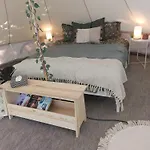 Glamp-inn *