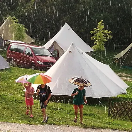 Κάμπινγκ Glamp-inn