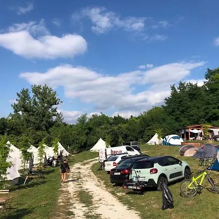 Campsite Glamp-inn *
