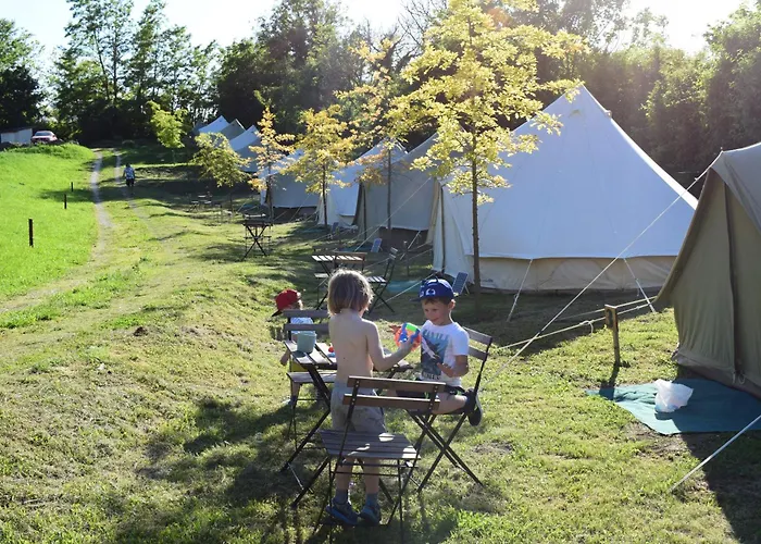 Campsite Glamp-inn